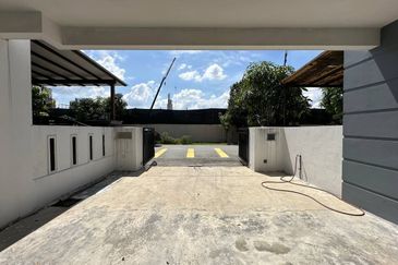 Jalan SP 3 @ Bandar Saujana Putra