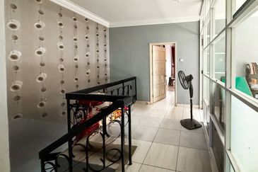 Taman Pinggiran Putra