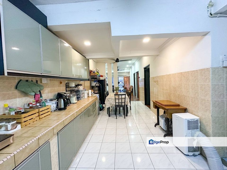 RENOVATED ‼️  Single Storey Taman Desa Ayer Hitam, Puchong, Selangor, Puchong