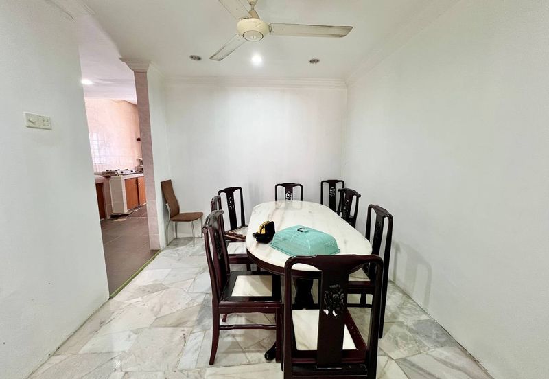 Taman Saujana Puchong