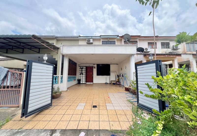 Taman Saujana Puchong