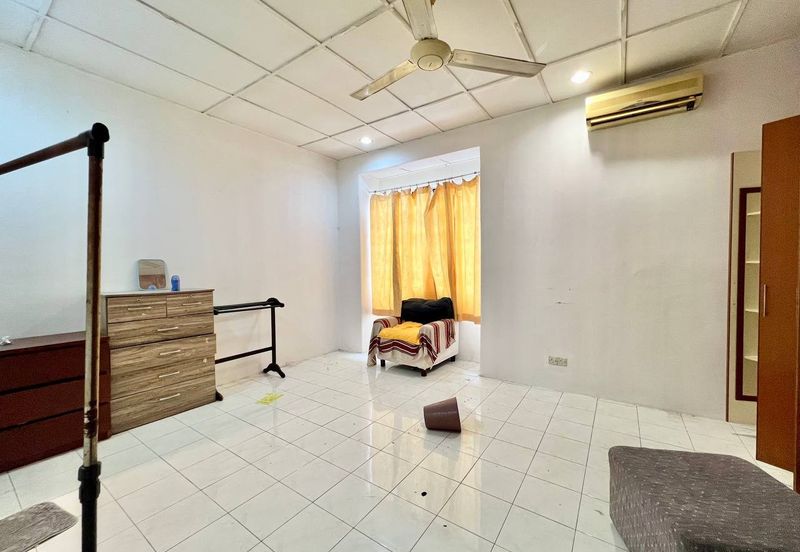 Taman Saujana Puchong