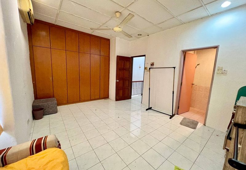 Taman Saujana Puchong