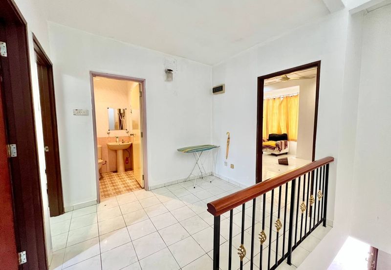 Taman Saujana Puchong