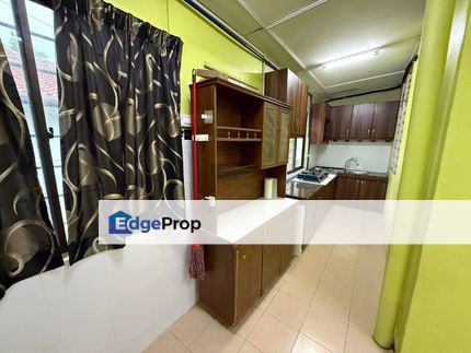 Facing Open ‼️ Good Condition ‼️ 1 Storey Terrace Bandar Rinching, Semenyih, Selangor, Semenyih