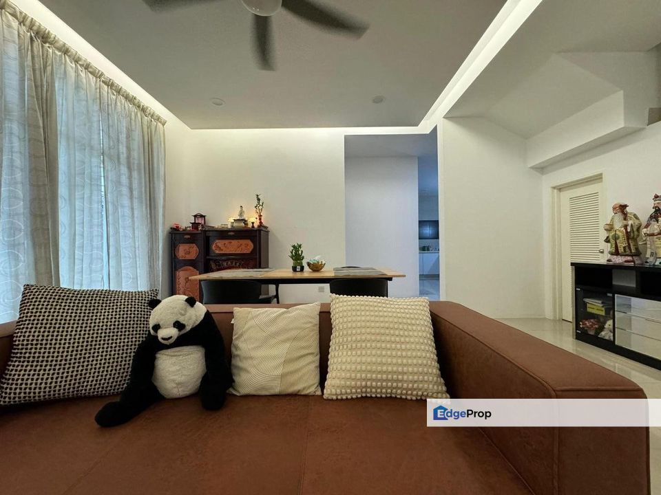 [💥RENOVATED | Non-Bumilot Unit💥] 2sty House Semi-D Cluster @ Jalan SP9, Bandar Saujana Putra, Selangor For Sale, Selangor, Jenjarom