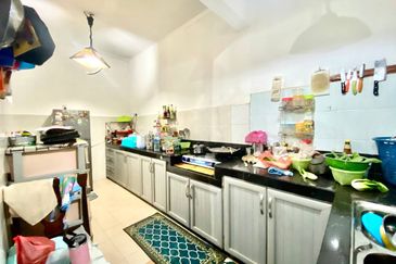 Seksyen 2 Bandar Bukit Mahkota