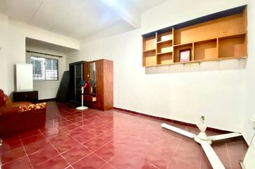 Seksyen 2 Bandar Bukit Mahkota