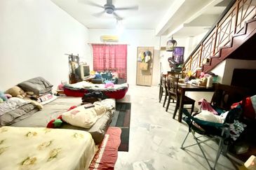 Seksyen 2 Bandar Bukit Mahkota