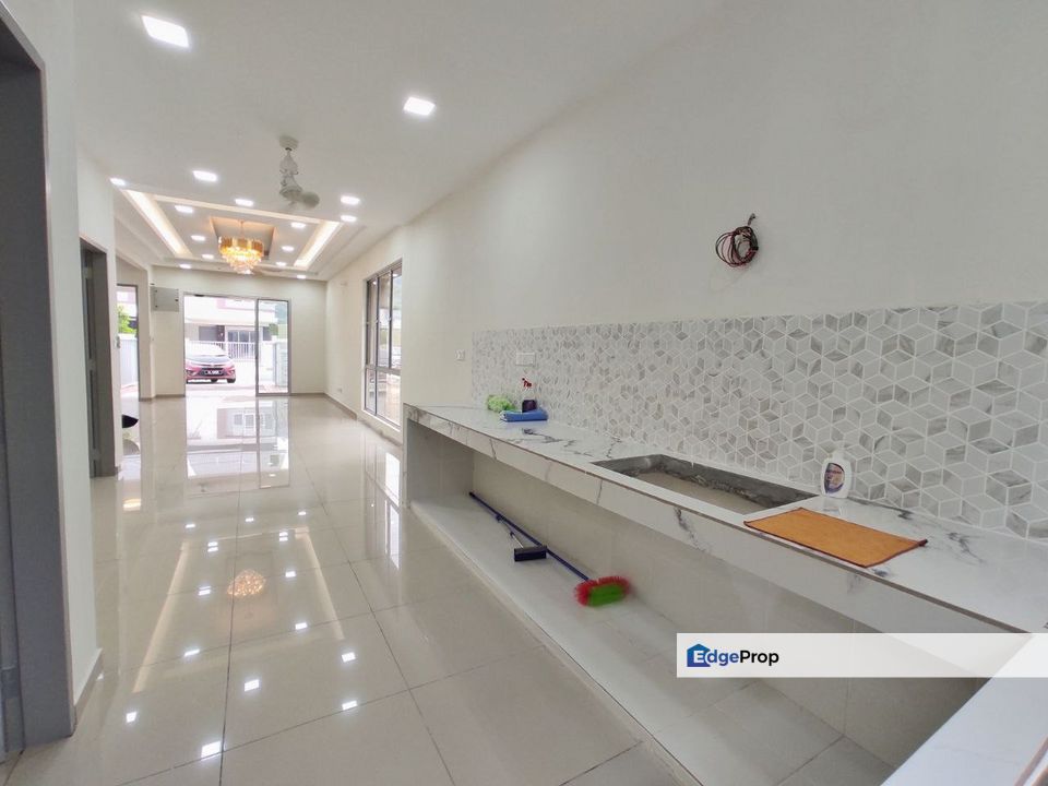 NEW HOUSE‼️ Non-Bumilot Unit‼️ ENDLOT Double Storey Terrace  Taman Cendana Greenwood Salak Perdana, Selangor, Dengkil