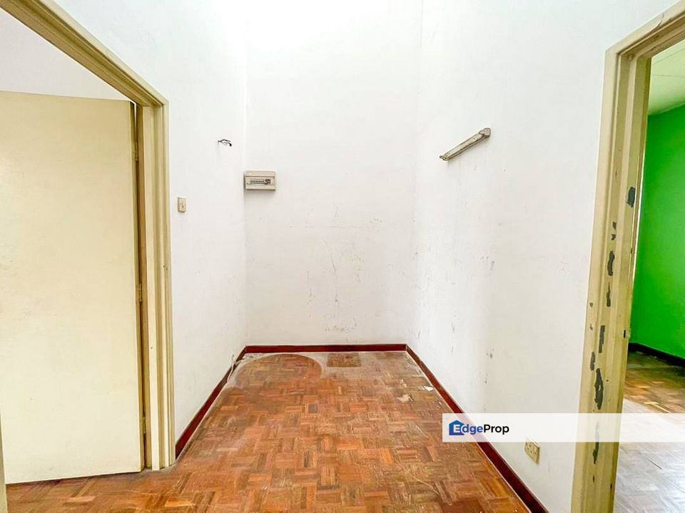 BOLEH FULL LOAN‼️ FREEHOLD OPEN‼️ Double Storey Terrace Taman Desaria, Nilai, Negeri Sembilan, Nilai