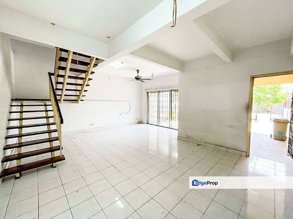 BOLEH FULL LOAN‼️ FREEHOLD OPEN‼️ Double Storey Terrace Taman Desaria, Nilai, Negeri Sembilan, Nilai