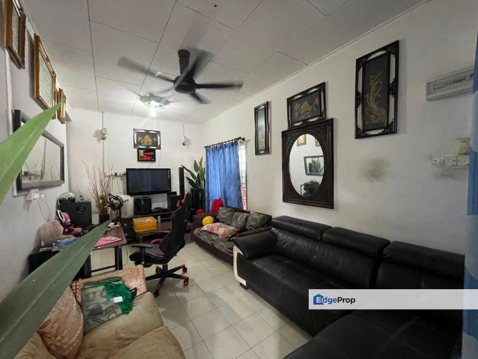 [Renovated & Flexible Booking‼️] CONER LOT 1-Storey Terrace Taman Bukit Sendayan, Bandar Sri Sendayan, Negeri Sembilan, Seremban