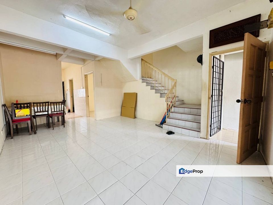  RUMAH DEPAN SURAU ♥️ BOLEH FULL LOAN‼️Double Storey Taman Dahlia Bandar Baru Salak Tinggi , Selangor, Sepang