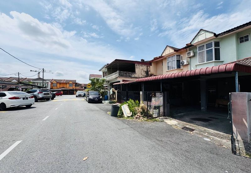 Taman Dahlia, Sepang