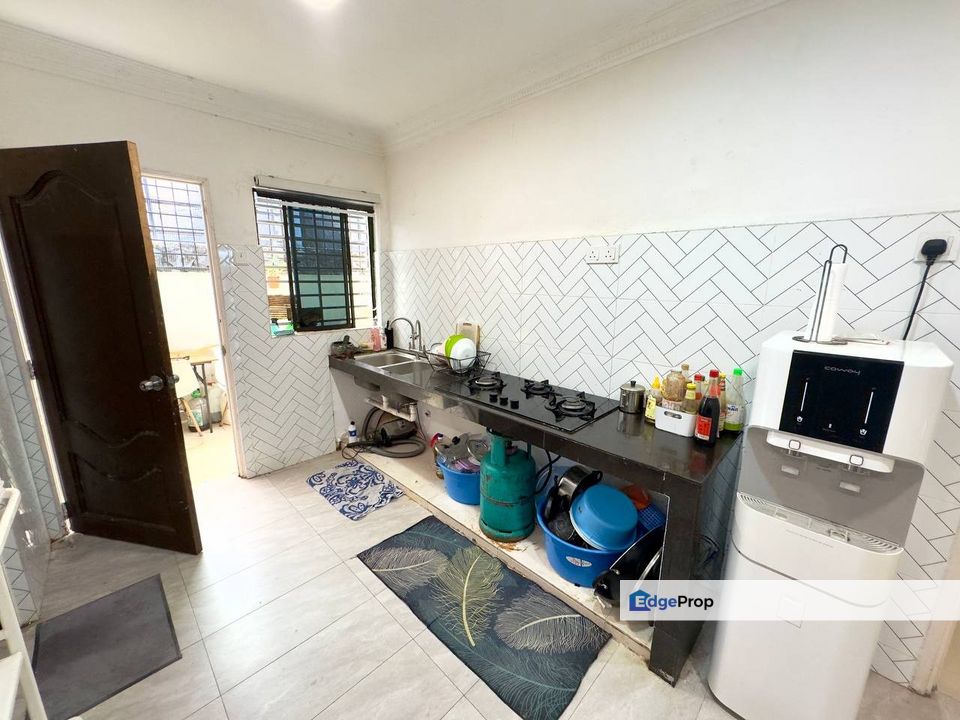 RENOVATED‼️ ENDLOT Double Storey Terrace House, Taman Ukay Bistari, Selangor, Ampang