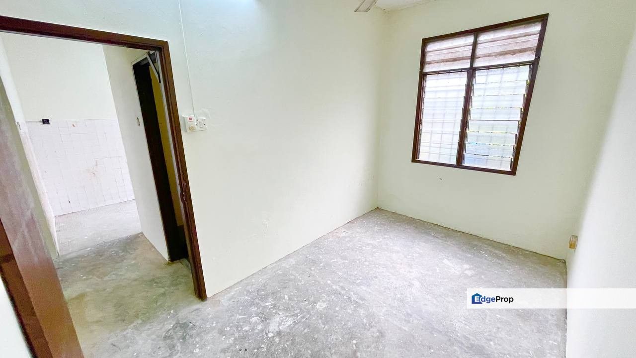 BOLEH FULL LOAN‼️ Single Storey Jalan Dahlia Taman Puchong Perdana JALAN KAKI KE LRT, Selangor, Puchong