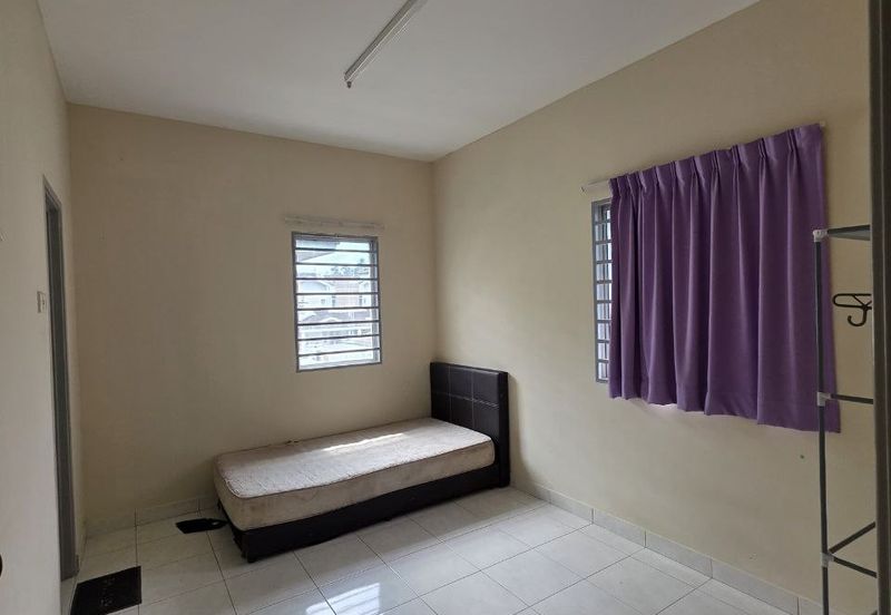 Taman Tasik Semenyih (Lake Residence)