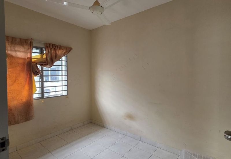 Taman Tasik Semenyih (Lake Residence)