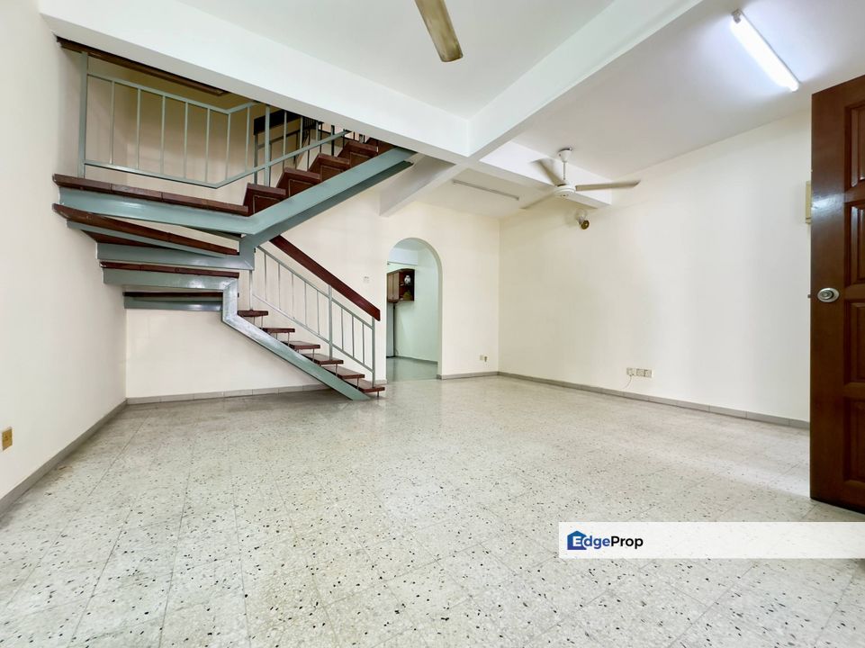 Renovated ‼️ Non-Bumilot Unit‼️ PJS 10 Taman Subang Indah Bandar Sunway Petaling Jaya Double Storey, Selangor, Bandar Sunway