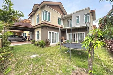 Desa Pinggiran Putra