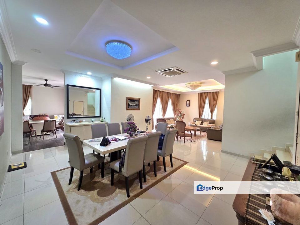 FULLY RENOVATED ‼️5300sqft🔥  BUNGALOW Double Storey Desa Pinggiran Putra Kajang Putrajaya , Selangor, Kajang