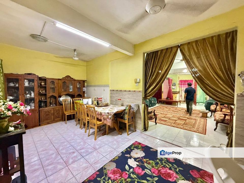 [FACING OPEN‼️ DEKAT SEKOLAH🔥] 20ft×80ft‼️2 Storey Terrace Seksyen 4, Bandar Baru Bangi, Selangor, Bangi