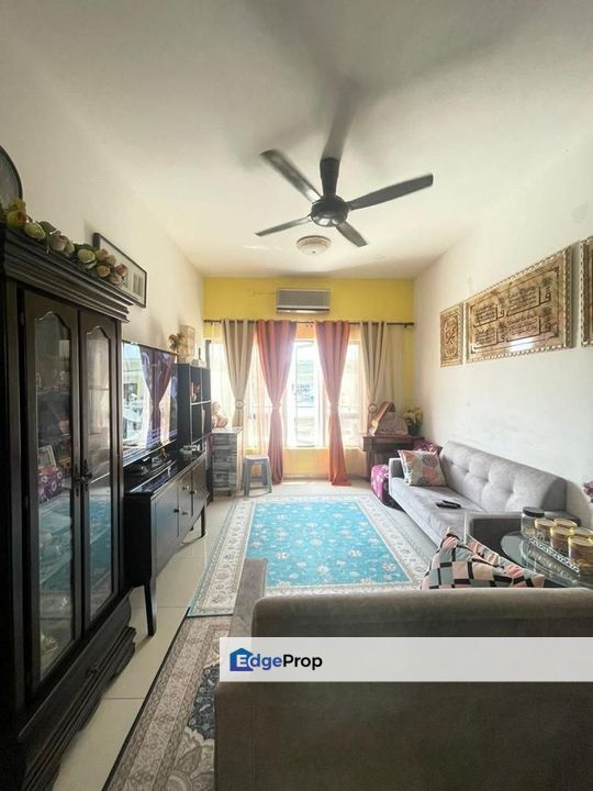 TERMURAHH‼️ Upper Floor Townhouse, Villa Kesuma Semenyih , Selangor, Semenyih