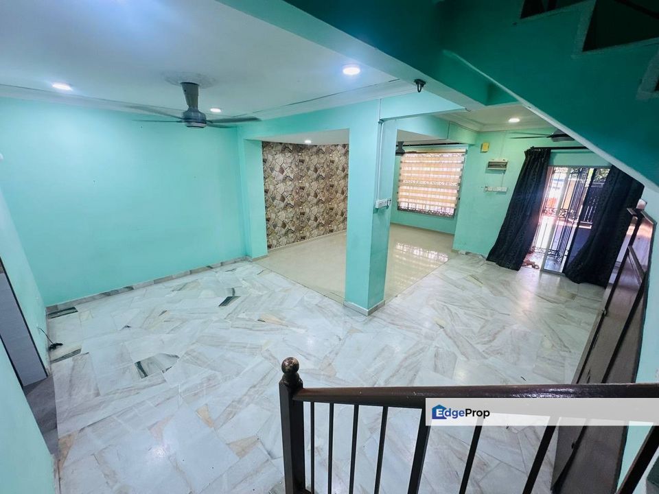 RENOVATED & FACING OPEN [22×75🔥]Double Storey Terrace Seksyen 7 Bandar Baru Bangi , Selangor, Bangi
