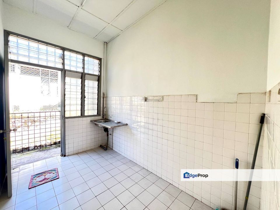 Newly Painted Single Storey Terrace House @ Taman Alam Megah, Seksyen 27, Shah Alam For Sale , Selangor, Shah Alam