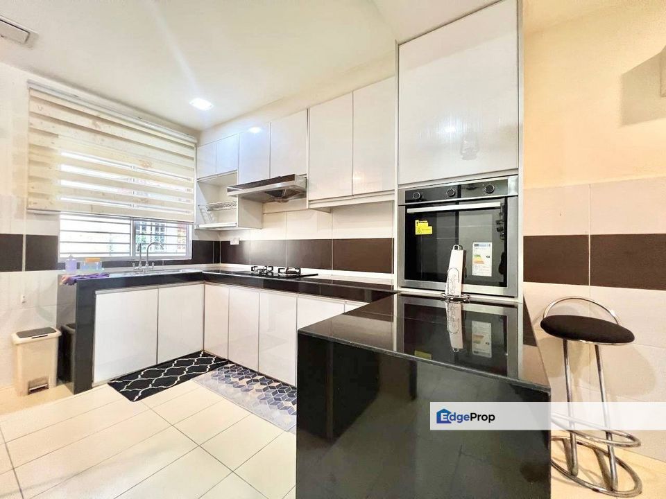 [Renovated Cantik | Non-Bumilot Unit] Double Storey, SP 4 @ Bandar Saujana Putra, Selangor, Jenjarom