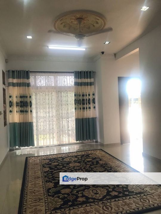 [RENOVATED] SUPERLINK TERES SETINGKAT, BANDAR BARU ENSTEK NILAI, Negeri Sembilan, Labu