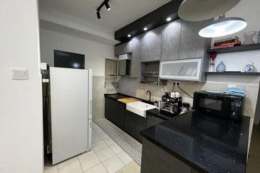 PR1MA Lakefront Homes