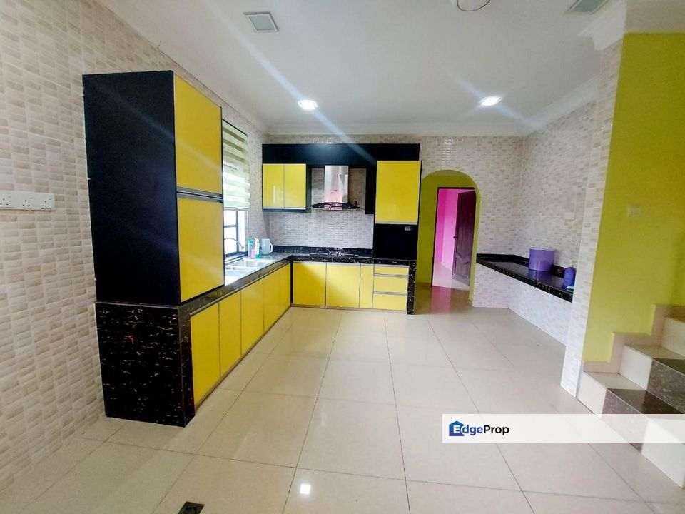 [FULLY RENOVATED | 5 BILIK | DEPAN SURAU] CORNER LOT TERRACE, TAMAN DESA CEMPAKA 2, BANDAR BARU NILAI, Negeri Sembilan, Nilai