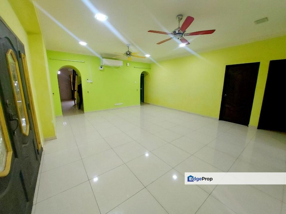 [FULLY RENOVATED | 5 BILIK | DEPAN SURAU] CORNER LOT TERRACE, TAMAN DESA CEMPAKA 2, BANDAR BARU NILAI, Negeri Sembilan, Nilai