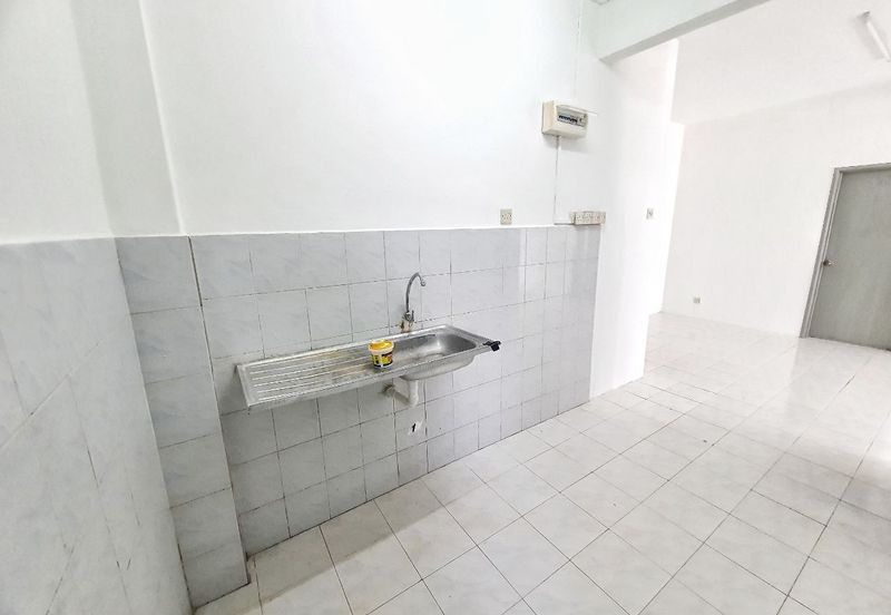 Putra Indah Apartment, Taman Pinggiran Putra