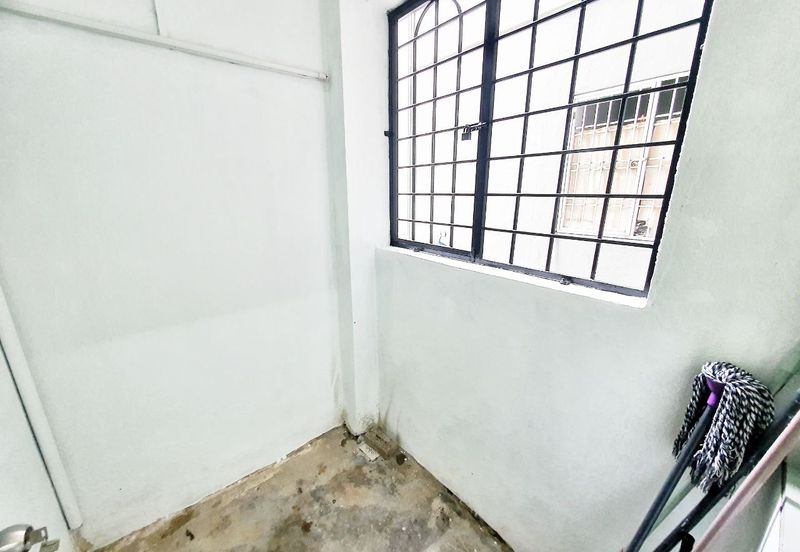 Putra Indah Apartment, Taman Pinggiran Putra