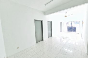 Putra Indah Apartment, Taman Pinggiran Putra