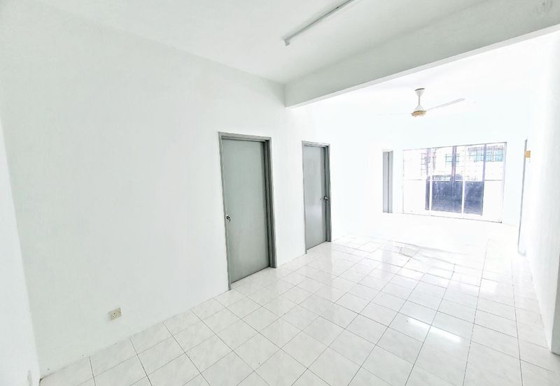 Putra Indah Apartment, Taman Pinggiran Putra