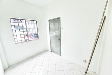 Putra Indah Apartment, Taman Pinggiran Putra
