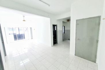 Putra Indah Apartment, Taman Pinggiran Putra