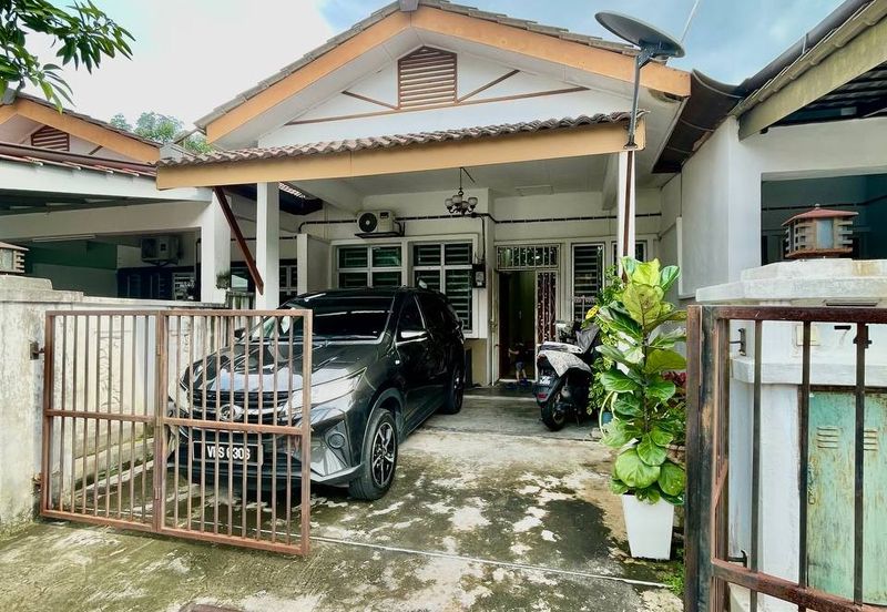 Taman Desa Saujana *