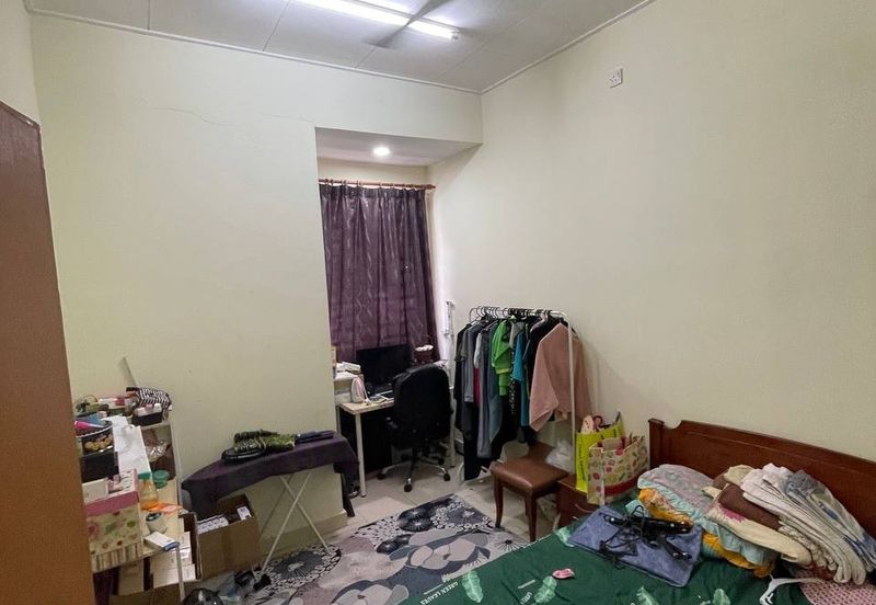 Taman Desa Saujana *