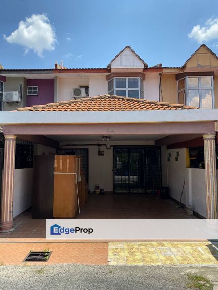 [RENOVATED & LUAS] MURAH 2 STOREY TAMAN DAHLIA, BANDAR BARU SALAK TINGGI, Selangor, Sepang