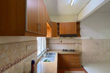 Taman Dahlia, Sepang