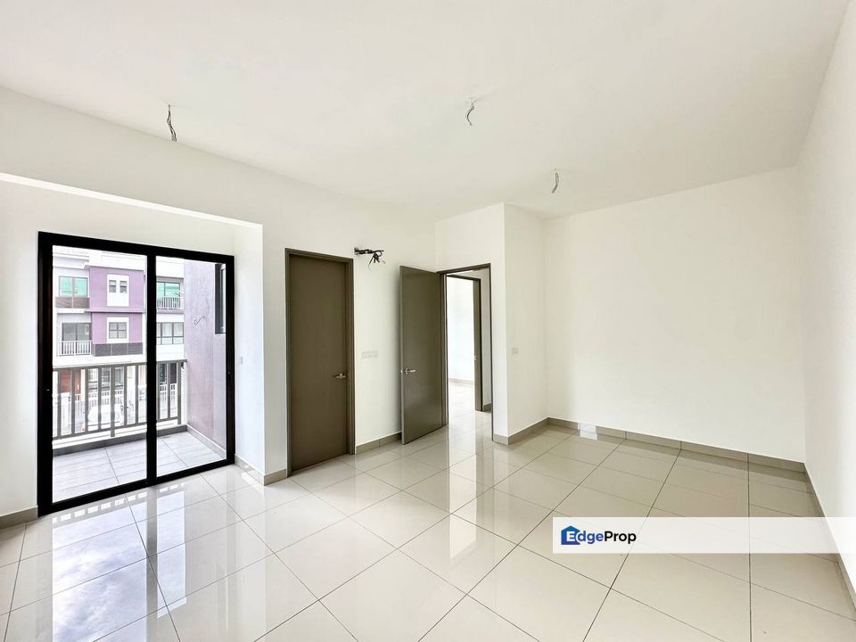 [PALING MURAH] CORNER LOT 2.STY TOWNHOUSE,THE STRATA BANDAR PUTERI , Selangor, Bangi