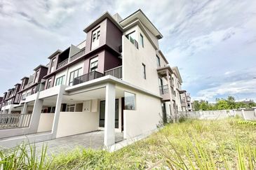 The Strata @ Bandar Puteri Bangi