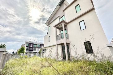 The Strata @ Bandar Puteri Bangi