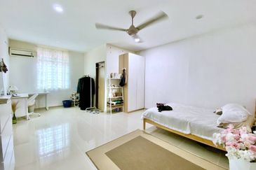 Desa Pinggiran Putra