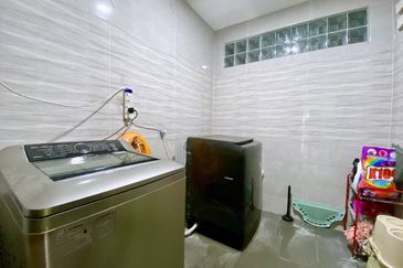 Desa Pinggiran Putra